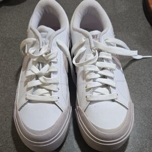 Nike White and Light Pink Casual Shoes